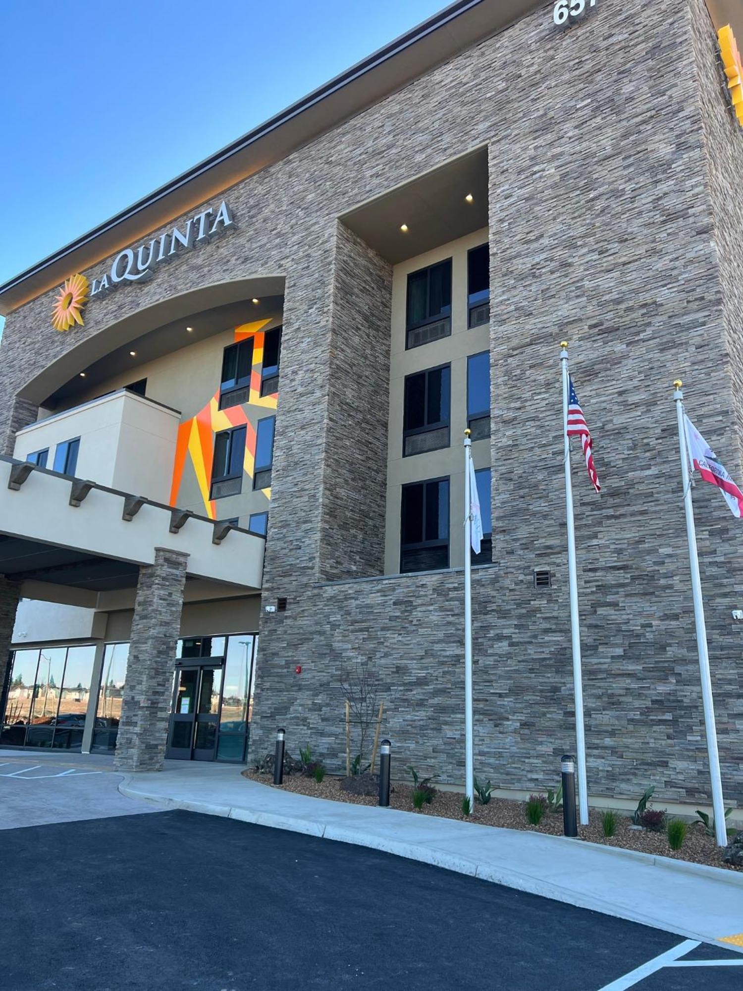 La Quinta Inn And Suites By Wyndham Lincoln Esterno foto