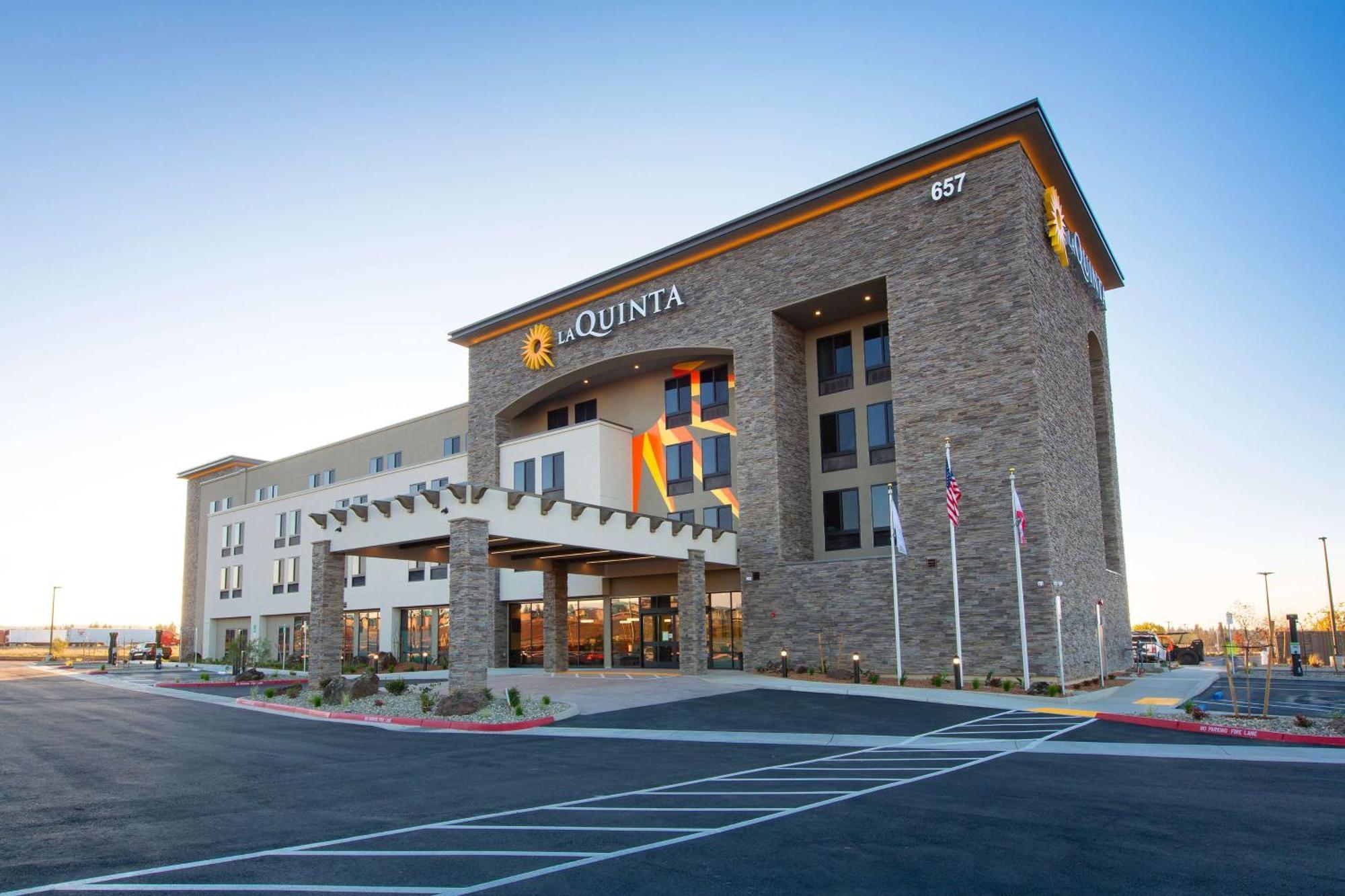 La Quinta Inn And Suites By Wyndham Lincoln Esterno foto