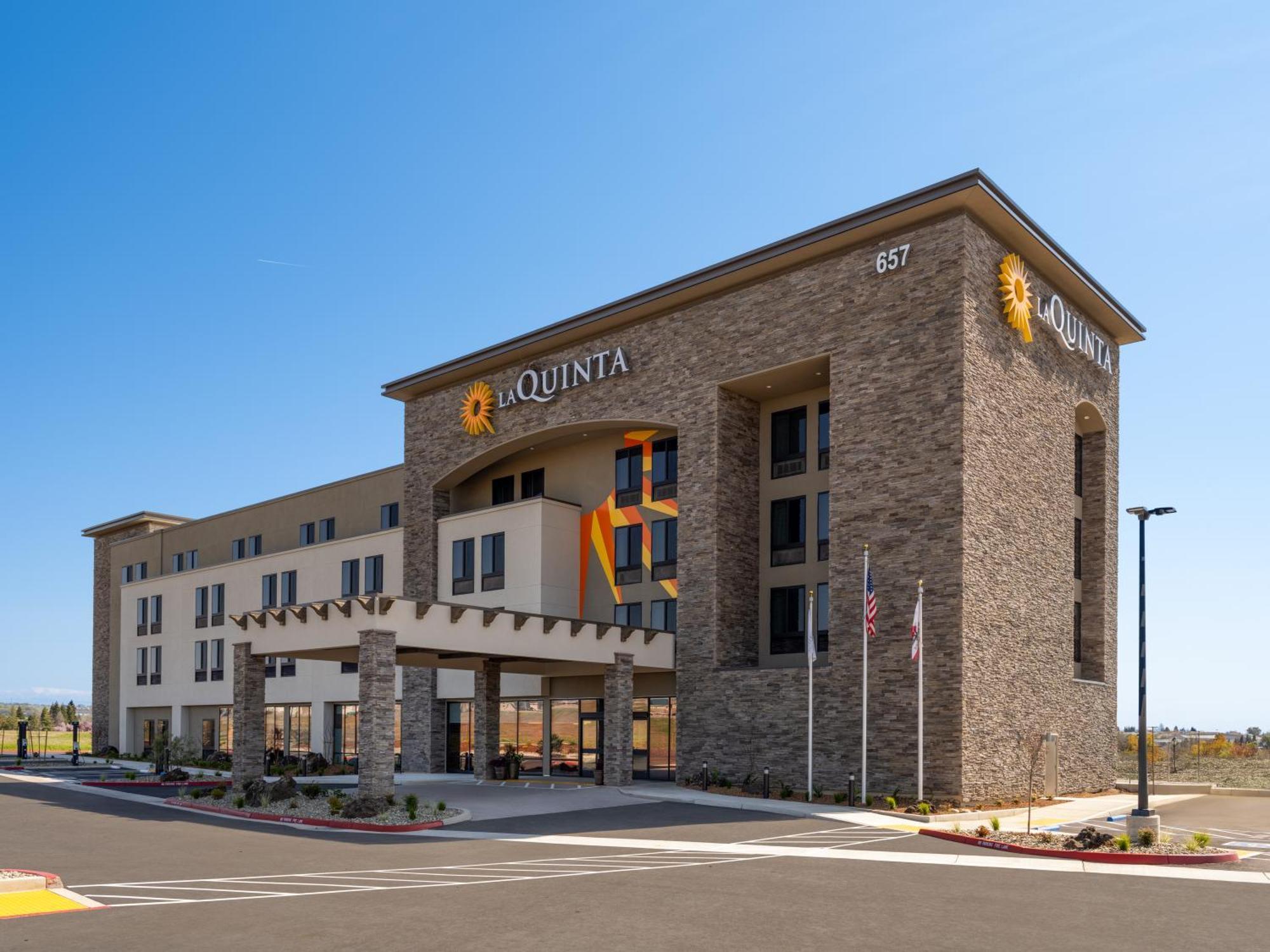 La Quinta Inn And Suites By Wyndham Lincoln Esterno foto